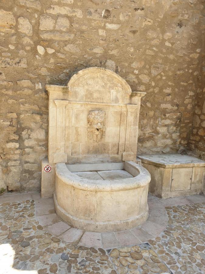 דירות Saint-Rémy-de-Provence Les Estrelles מראה חיצוני תמונה